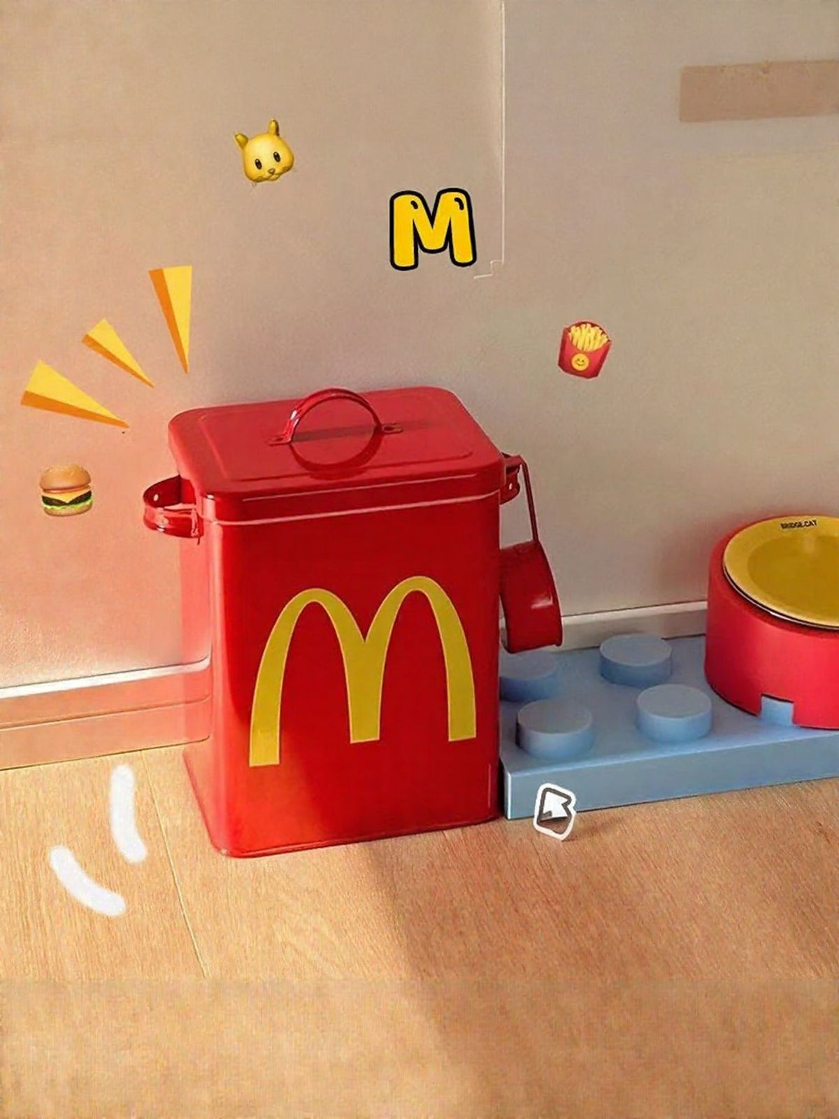 Trendsi pet food storage container inspired by McDonald's style, with a secure lid and clear design for easy food access.