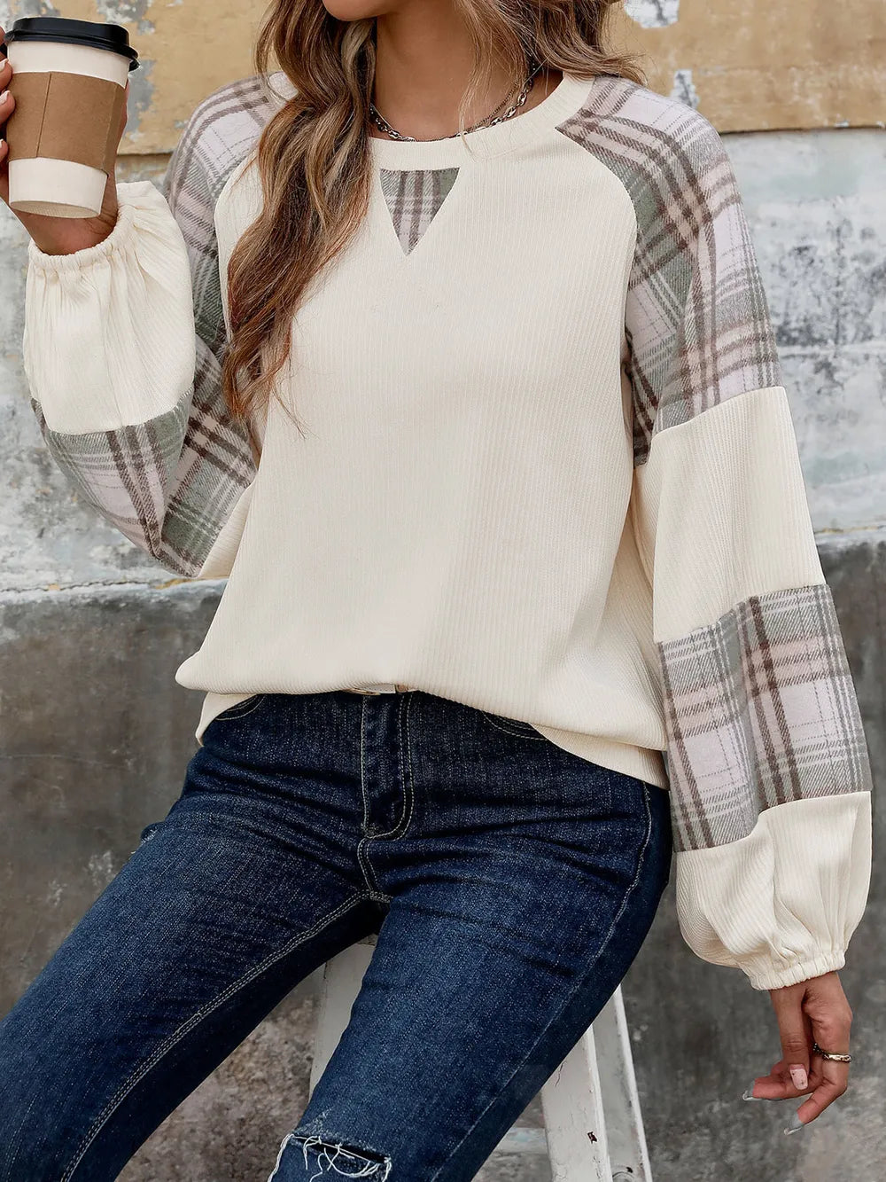 Cream plaid round neck long sleeve sweatshirt