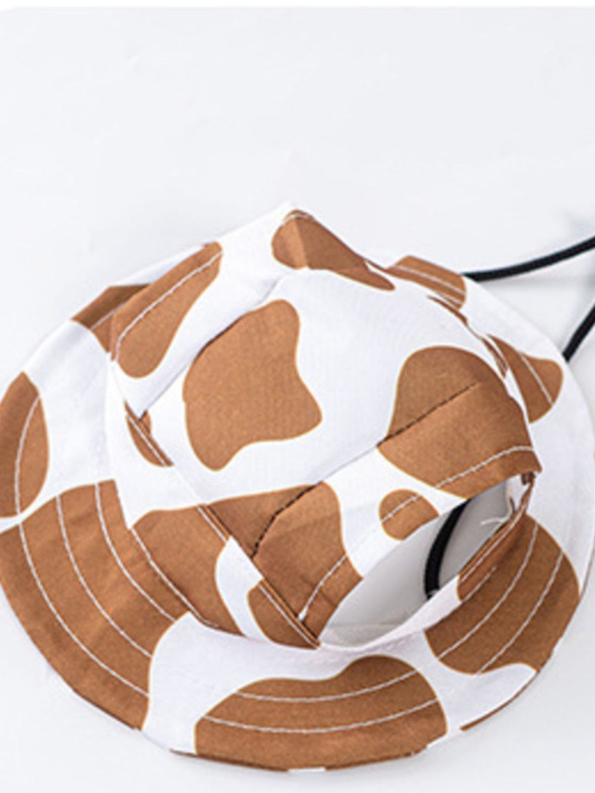Adjustable chin strap pet bucket hat by Trendsi with wide brim and breathable fabric, perfect for outdoor sun protection for pets.