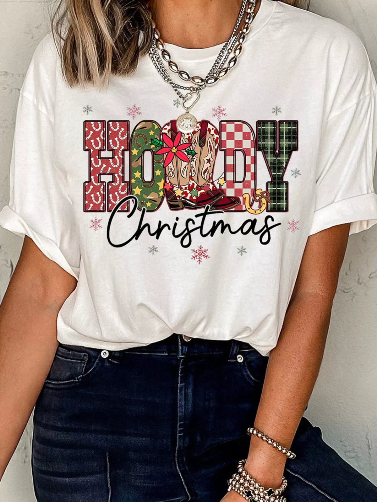 White crew neck T-shirt with HOWDY Christmas print