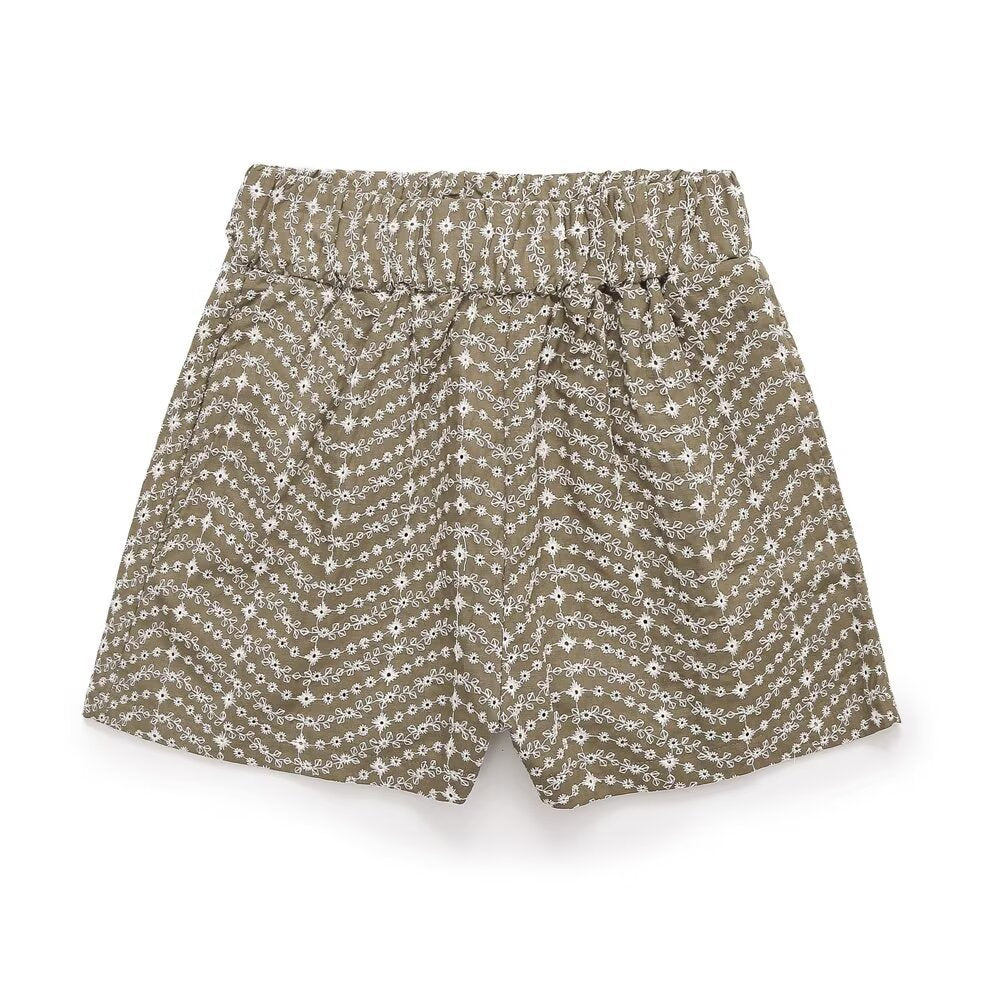 Casual design with hollowed out embroidery casual shorts