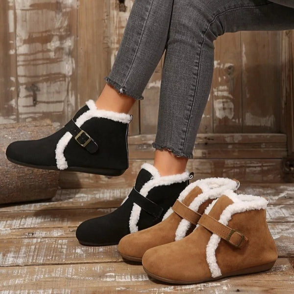 Round toe flat suede boots