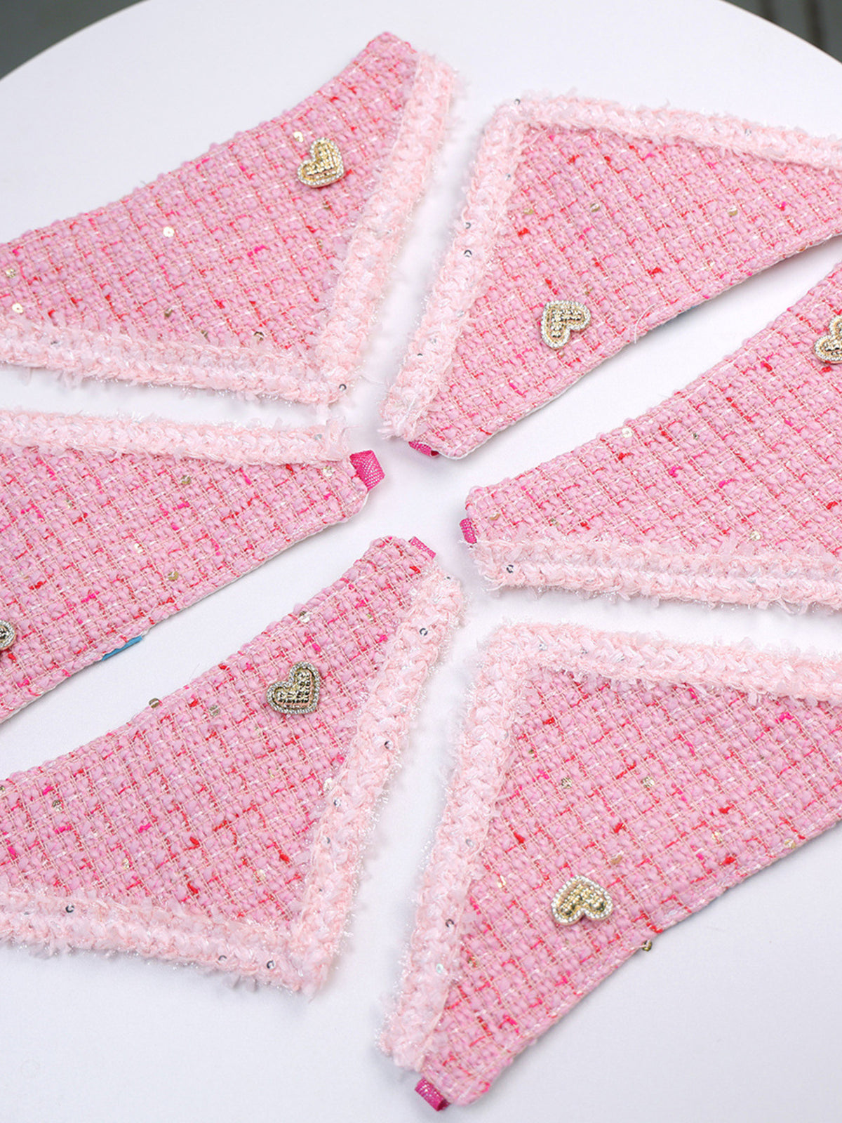 Tweed pet scarf with triangle pattern from Trendsi, featuring stylish design and soft fabric for dogs or cats.