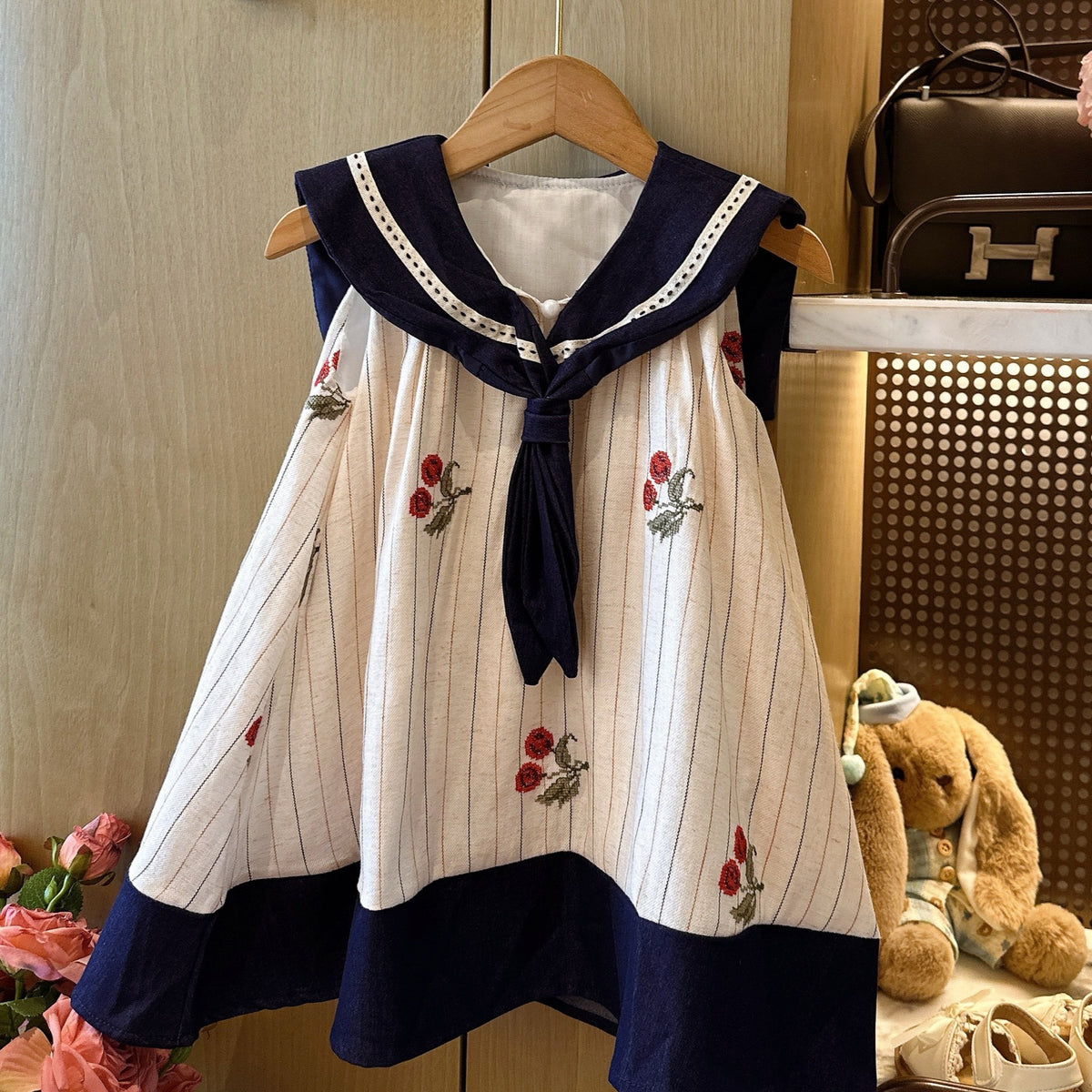 Sleeveless Princess Dress for Girls, Summer Fashion  Navy Collar Backless Dress