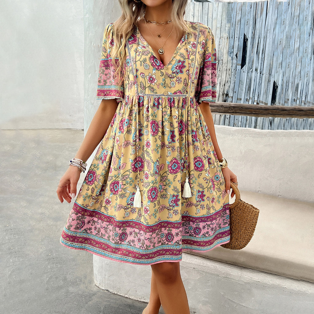 Holiday style printed short sleeved dress