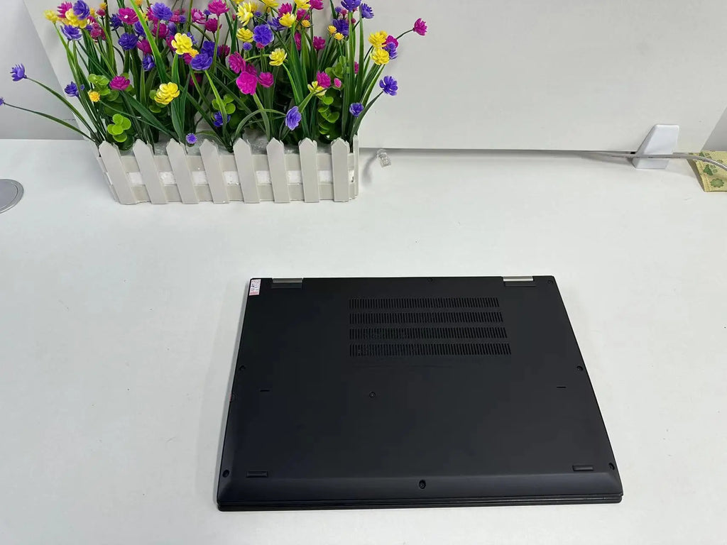 Lenovo ThinkPad Yoga 370 2-in-1 Touch Laptop – Core i5/i7