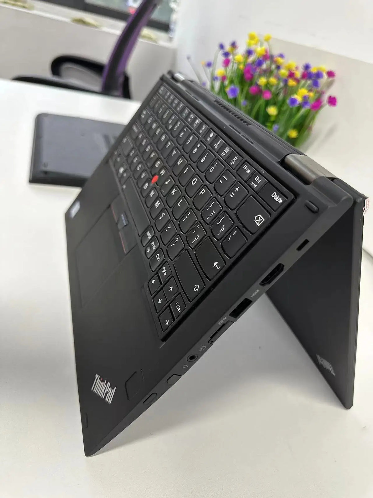 Lenovo ThinkPad Yoga 370 2-in-1 Touch Laptop – Core i5/i7