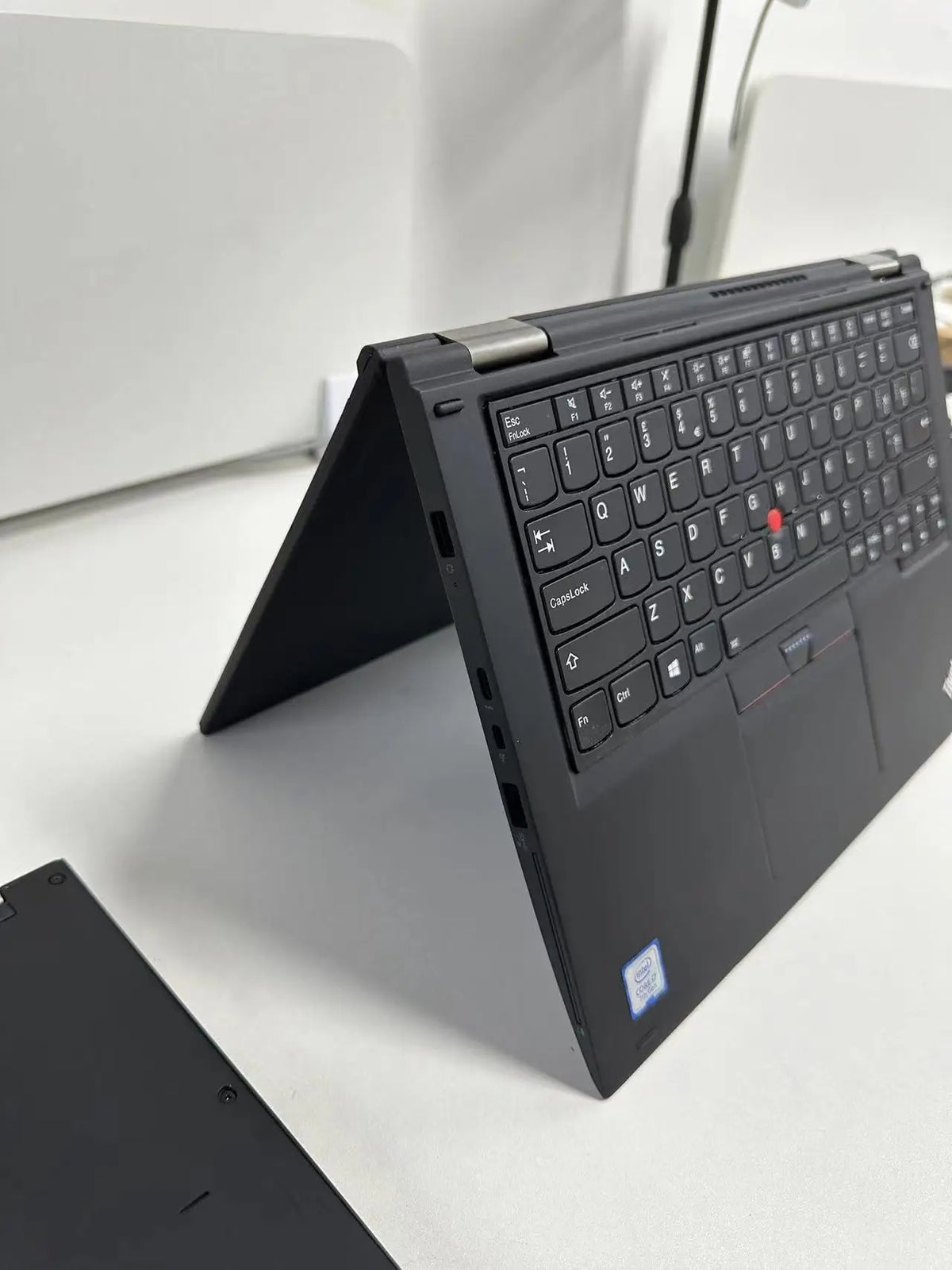 Lenovo ThinkPad Yoga 370 2-in-1 Touch Laptop – Core i5/i7