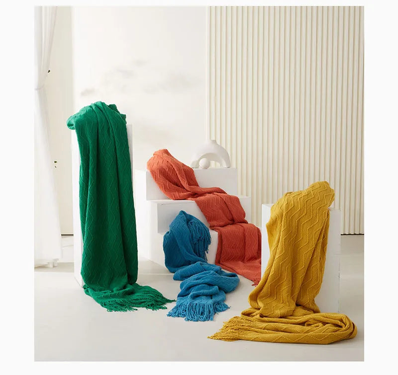 Nordic Wave-Pattern Knitted Throw Blanket