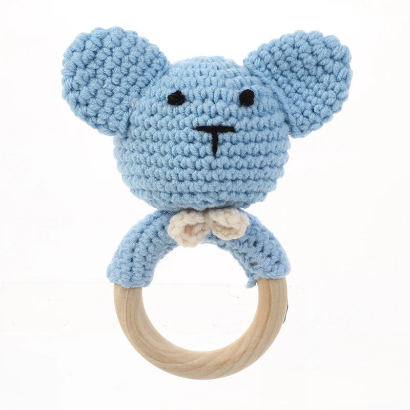 Wholesale Hand Made Crochet Rattles Baby Toys Animals Shape Teething Crochet Toy for Baby