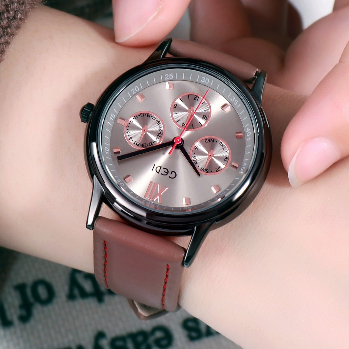 GEDI Women’s Personalized Belt Watch