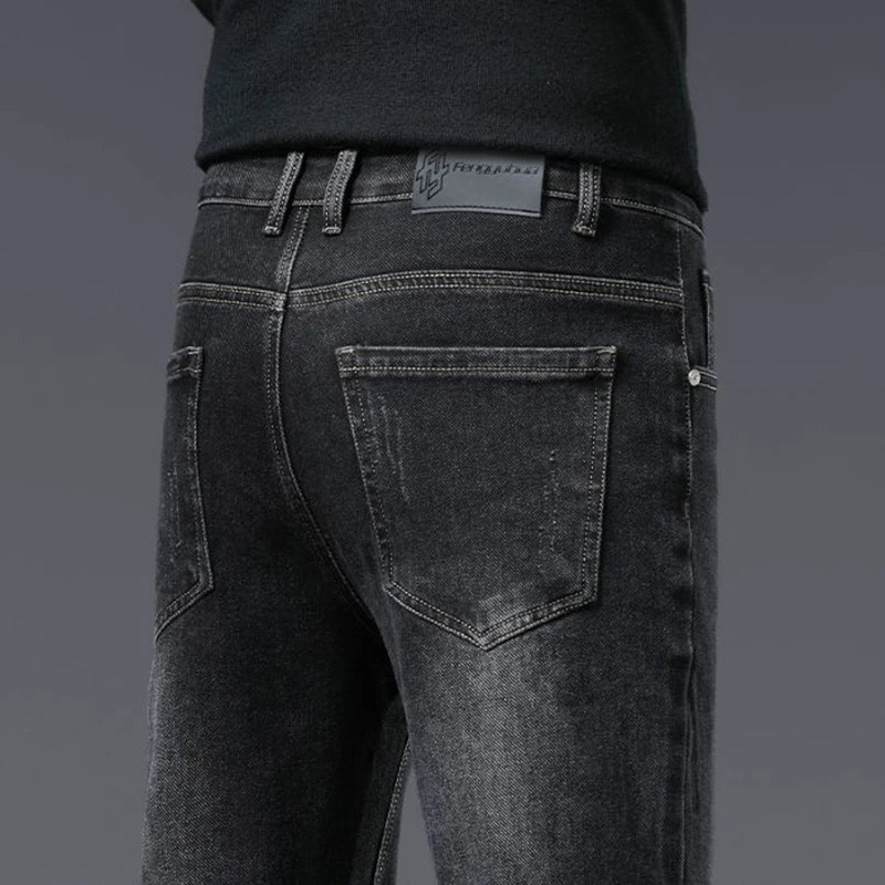 Men’s Slim Straight-Leg Denim Jeans
