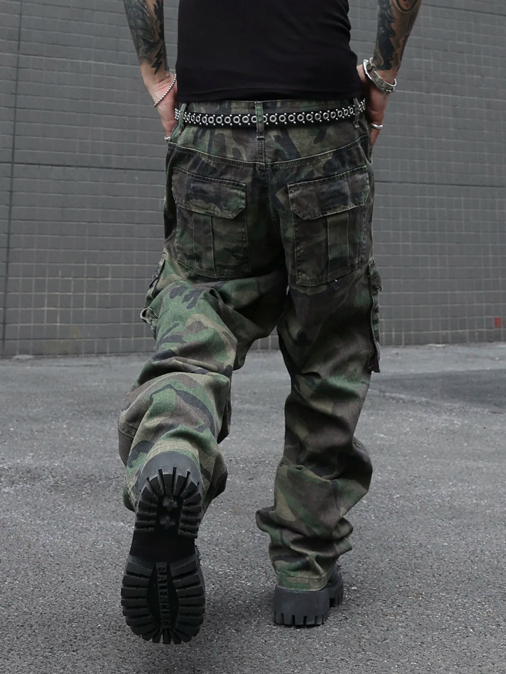 Men’s Army-Green Multi-Pocket Utility Cargo Jeans
