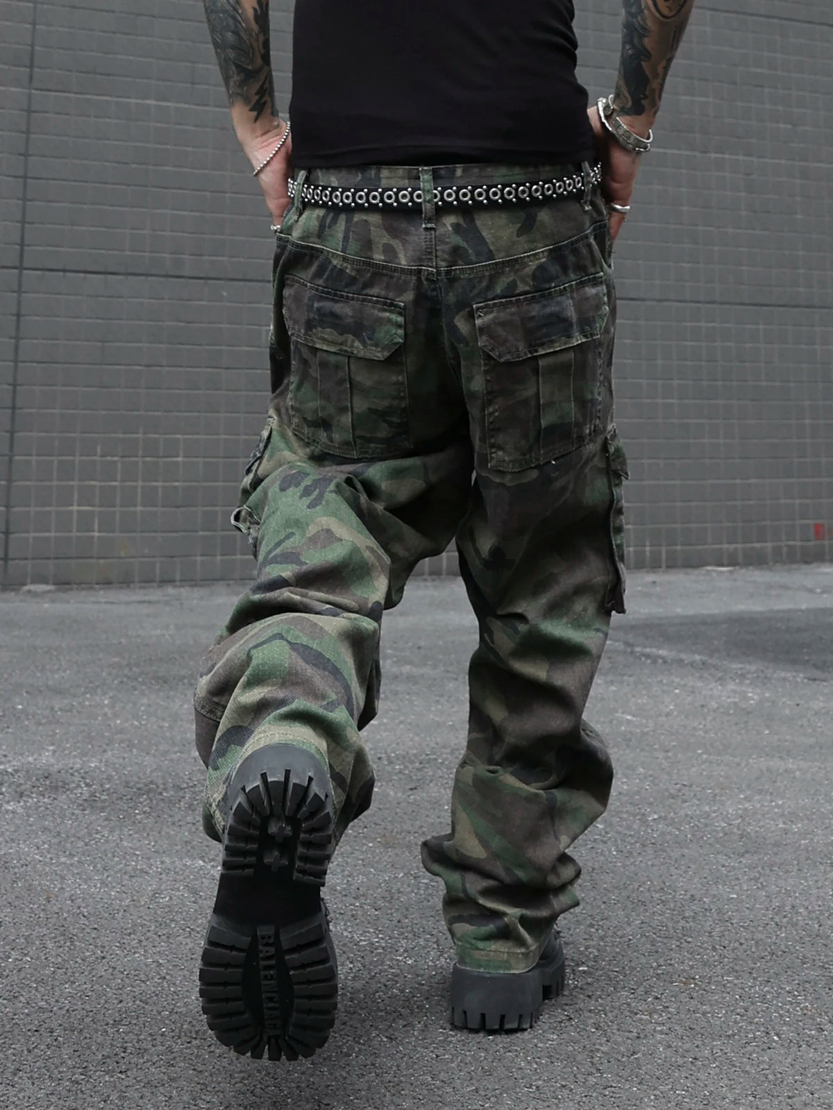Men’s Army-Green Multi-Pocket Utility Cargo Jeans