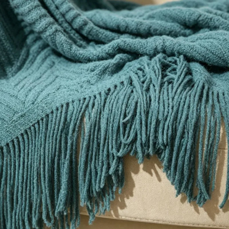 Luxury Chunky Cream Throw Blanket Soft Cozy Cable Knitted with Tassels All-Season Nordic Home Decor Blanket Gift