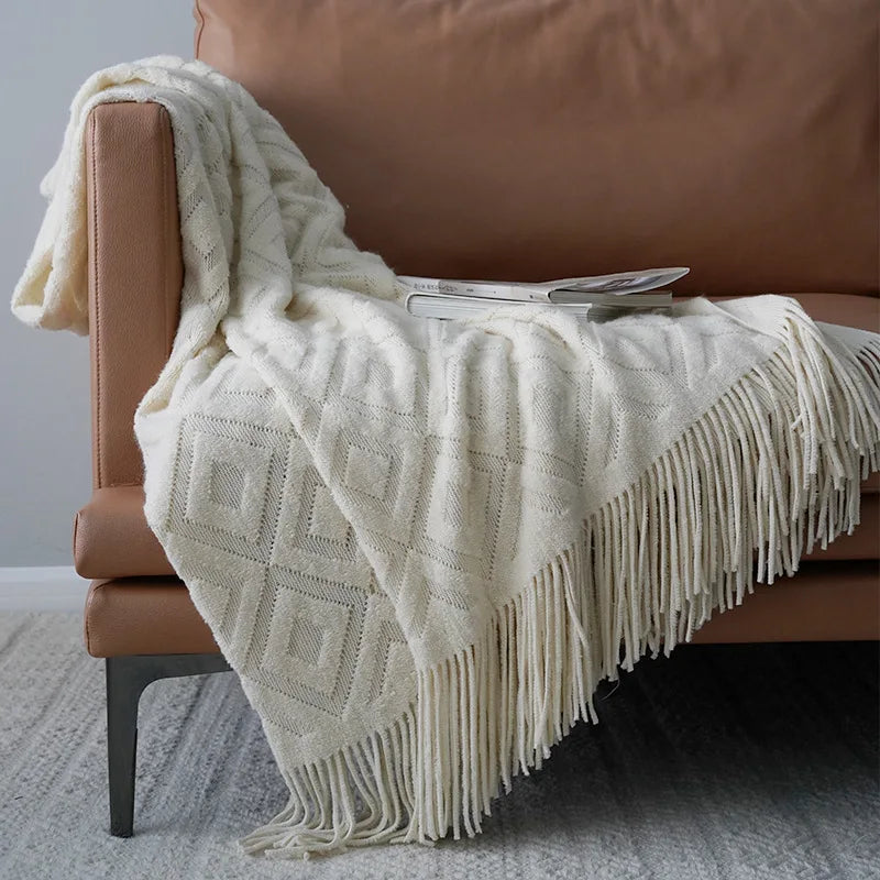 Luxury Chunky Cream Throw Blanket Soft Cozy Cable Knitted with Tassels All-Season Nordic Home Decor Blanket Gift