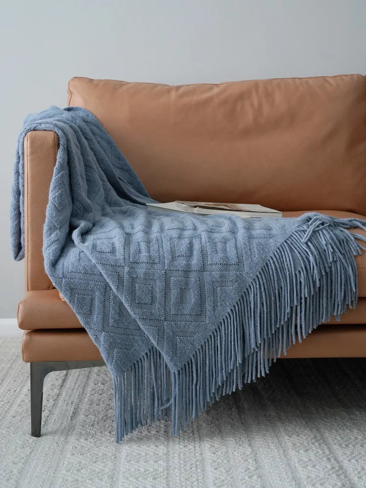 Luxury Chunky Cream Throw Blanket Soft Cozy Cable Knitted with Tassels All-Season Nordic Home Decor Blanket Gift