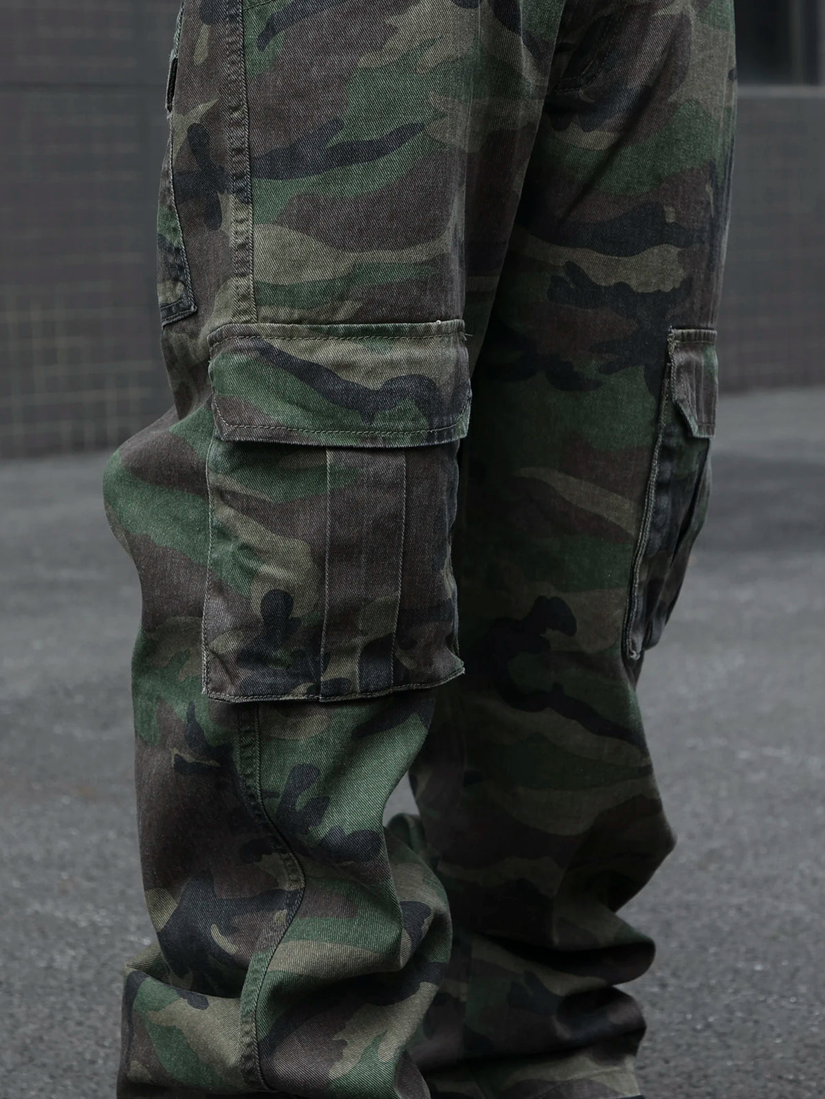 Men’s Army-Green Multi-Pocket Utility Cargo Jeans
