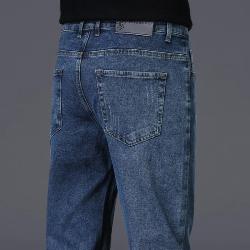 Men’s Slim Straight-Leg Denim Jeans