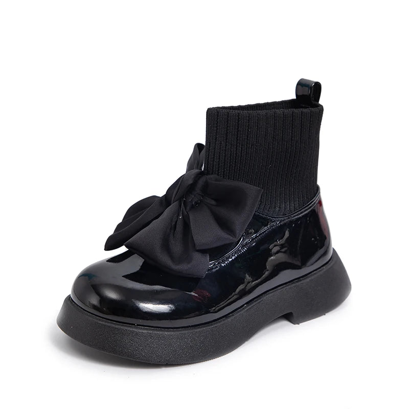Zapatos escolares negros con lazo para niña
