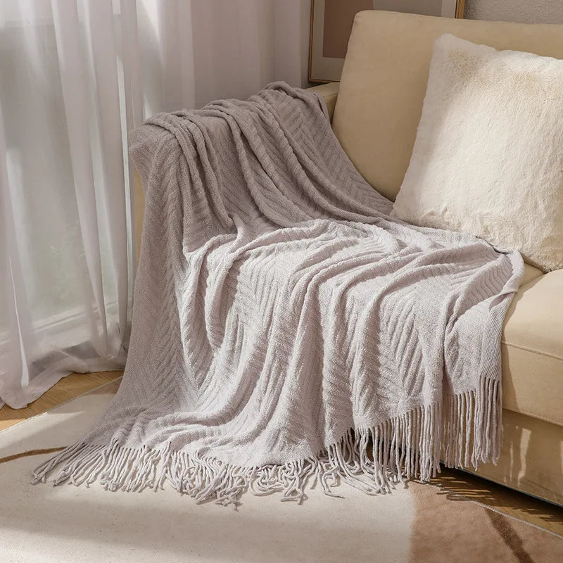 Luxury Chunky Cream Throw Blanket Soft Cozy Cable Knitted with Tassels All-Season Nordic Home Decor Blanket Gift