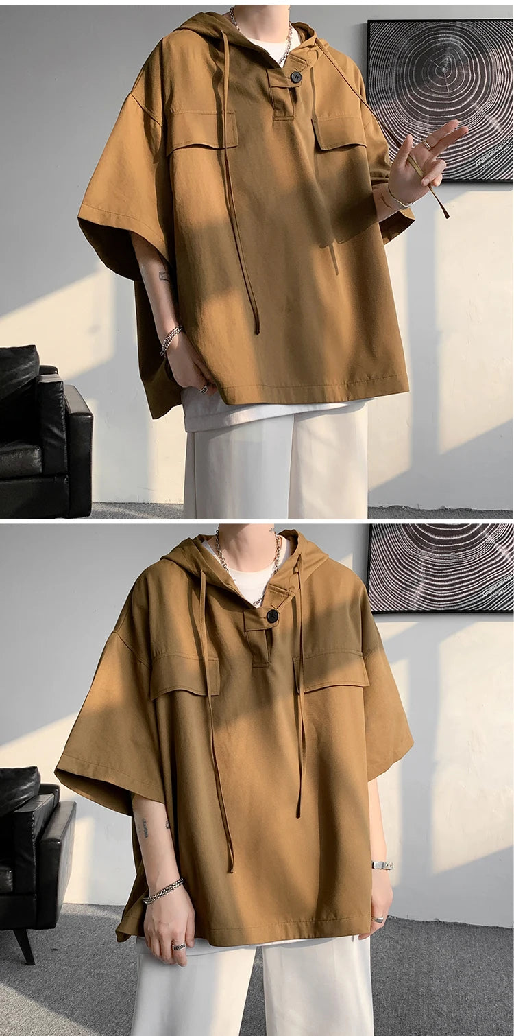 Camiseta urbana de manga corta con capucha para hombre