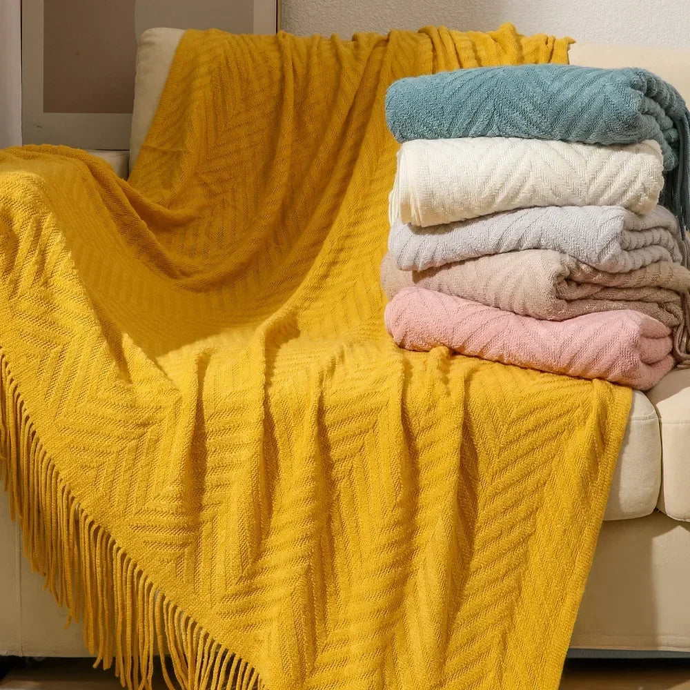 Cozy Solid-Color Knitted Throw Blanket