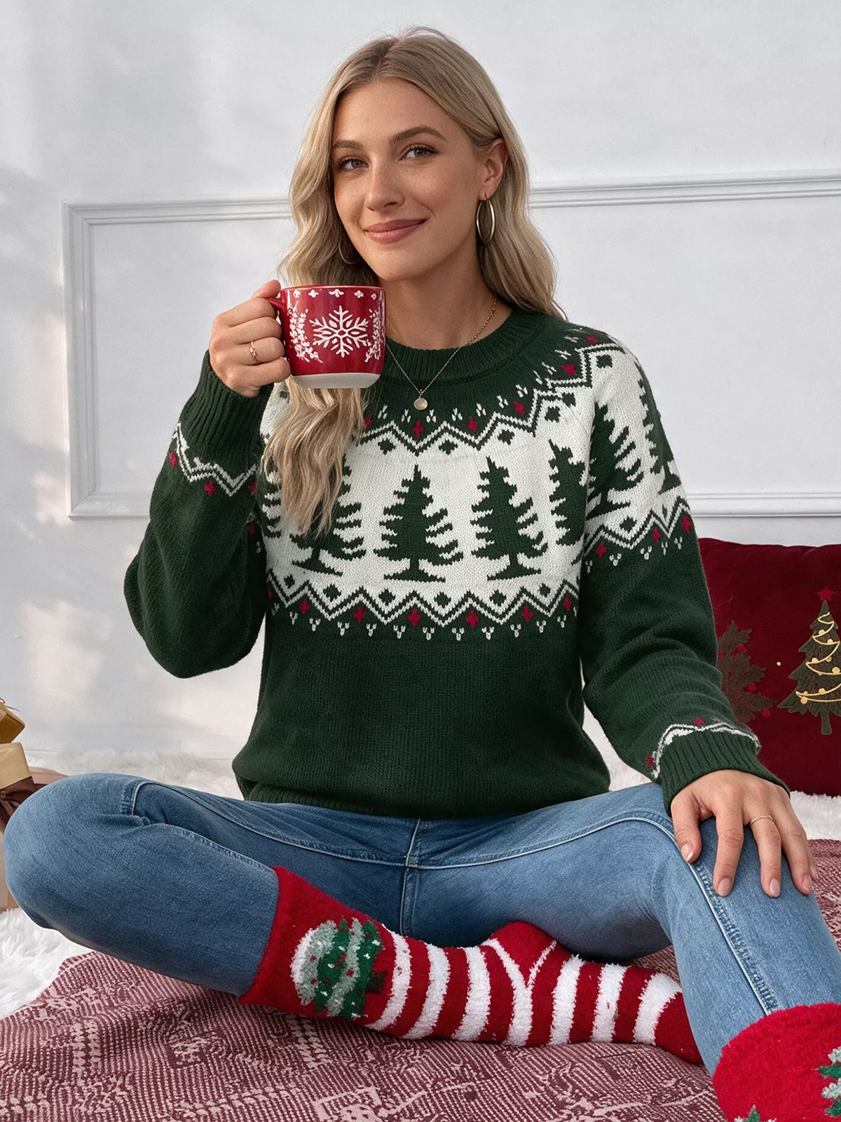 Dark green Christmas tree pattern round neck sweater