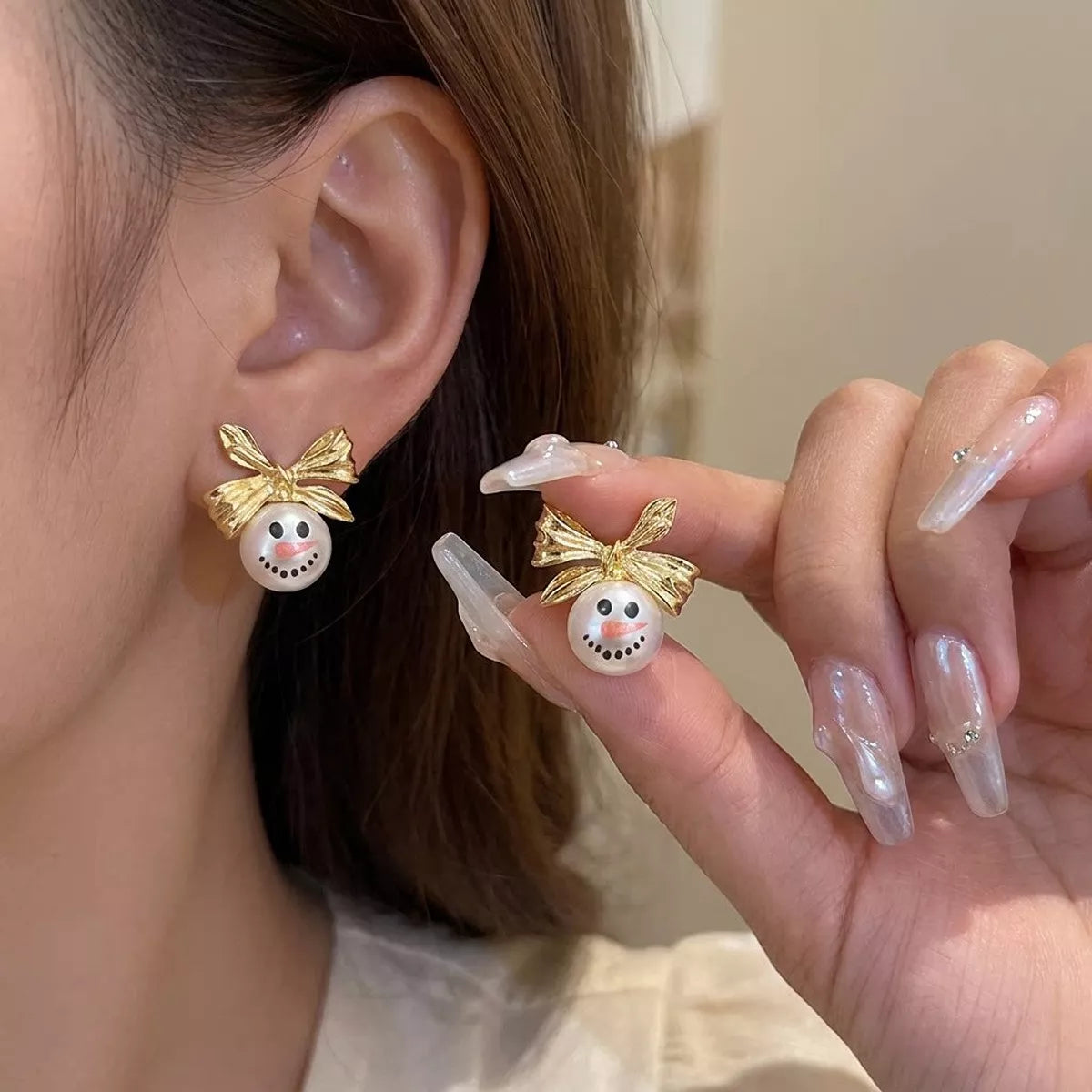 Christmas theme earrings with pearl and zircon