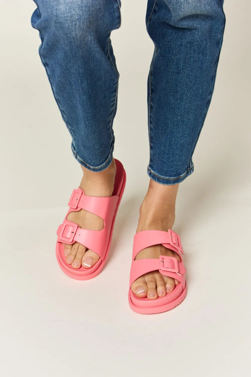 Trendsi Legend double buckle open toe sandals with stylish straps and open toe design, perfect for casual summer wear.