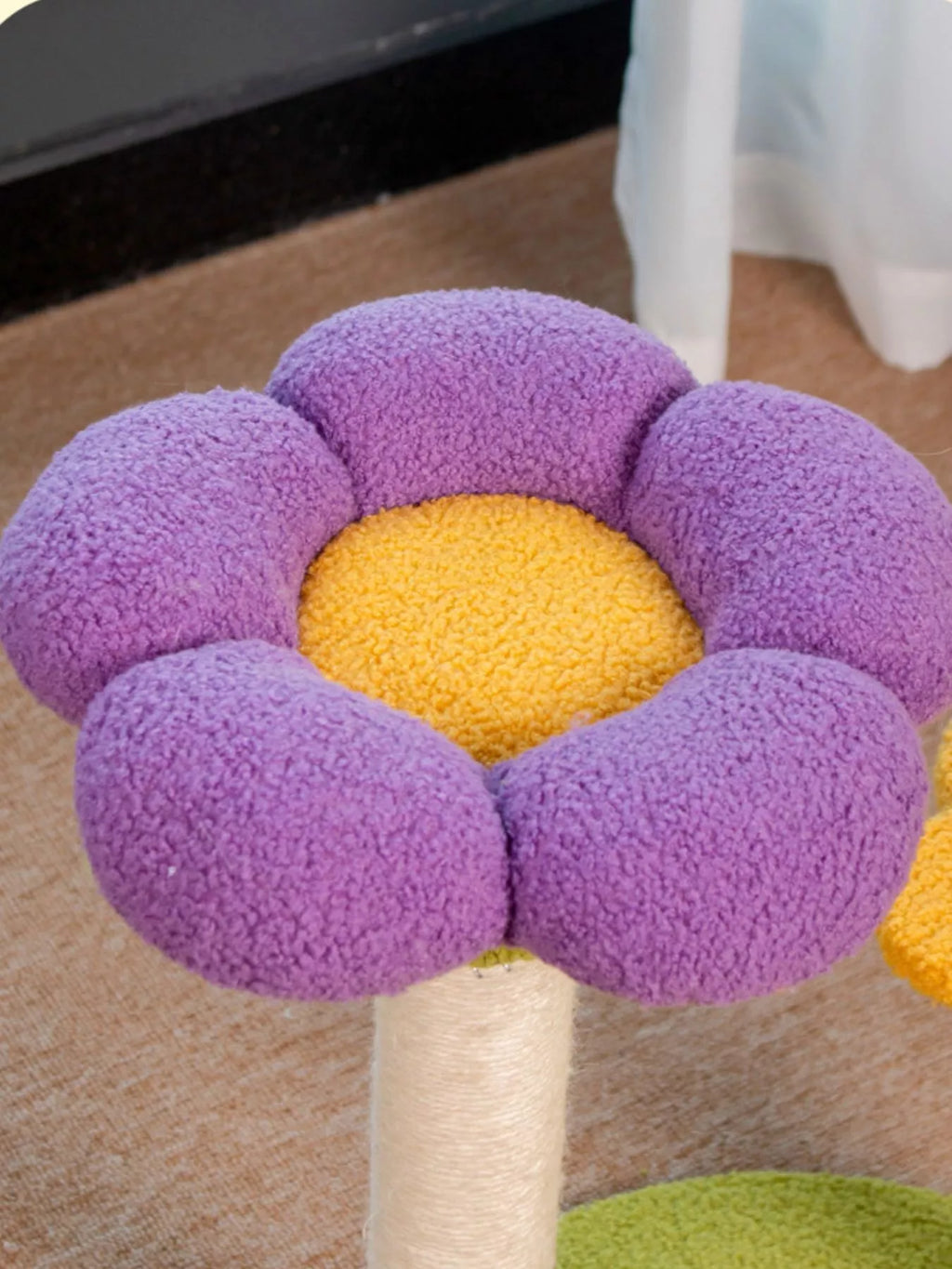 Flower design cat tree with scratching post by Trendsi featuring multiple platforms and cozy hideouts for cats.
